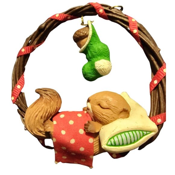 Vintage Hallmark Collectible 1987 Treetop Dreams  Ornament (Issued 1987 & 88) - Picture 1 of 2